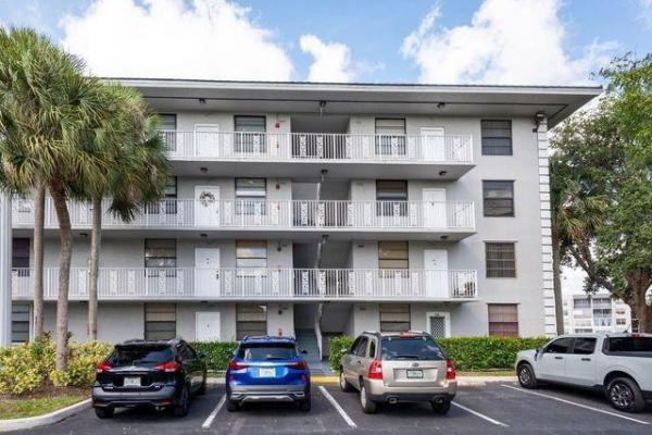 Whitehall Of Pine Island Ridge, 1508 Whitehall Dr #303, Davie, Florida 33324, image 1