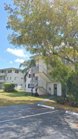 Bowling Green, 5480 NW 11th St #306, Lauderhill, Florida 33313, image 1