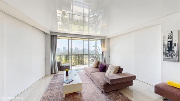 Coronado Tower 2, 20301 W Country Club Dr #1524, Aventura, Florida 33180, image 2