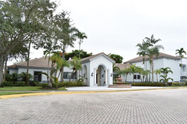 Royal Grand, 2600 S University Dr #111, Davie, Florida 33328, image 1