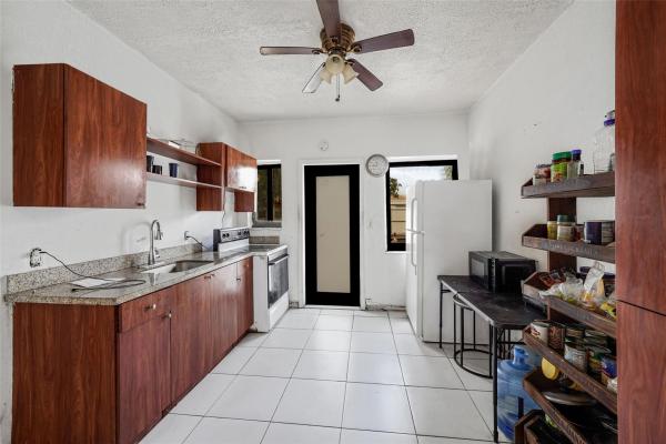 Overbrook Shores, 12260 N Miami Ave, North Miami, Florida 33168, image 2