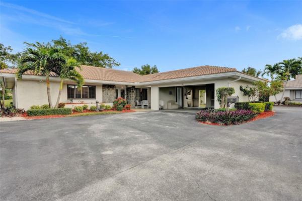 Villa Residences Of Emerald Hills, 3650 N 36th Ave #30, Hollywood, Florida 33021, image 1
