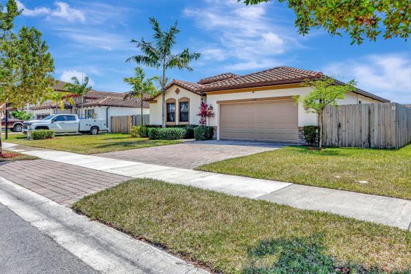 2574 SE 2nd St, Homestead, Florida 33033, image 1