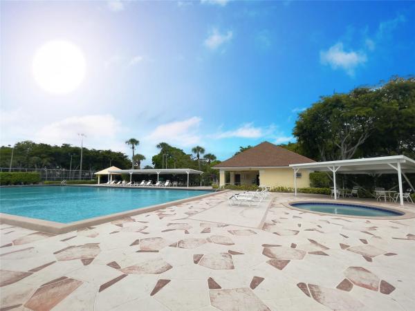 Sandalwood At Boynton Beach, 306 Buttonwood Ln, Boynton Beach, Florida 33436, image 2