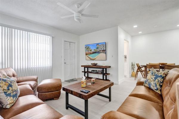 Park Ridge East, 2340 NE 9th St #302, Fort Lauderdale, Florida 33304, image 1