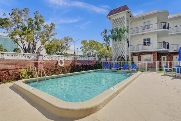 Park Ridge East, 2340 NE 9th St #302, Fort Lauderdale, Florida 33304, image 2