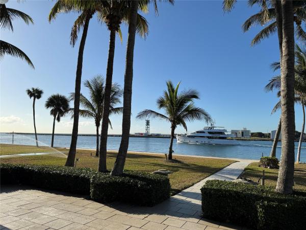 Breakwater Surf Club, 2608 Inlet Dr, Fort Lauderdale, Florida 33316, image 1
