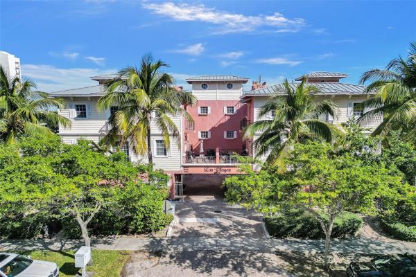 Las Playas, 3213 NE 5th St #202, Pompano Beach, Florida 33062, image 1