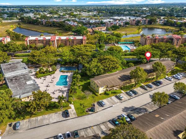 Oriole Gardens 3, 7360 NW 1st St #206, Margate, Florida 33063, image 1