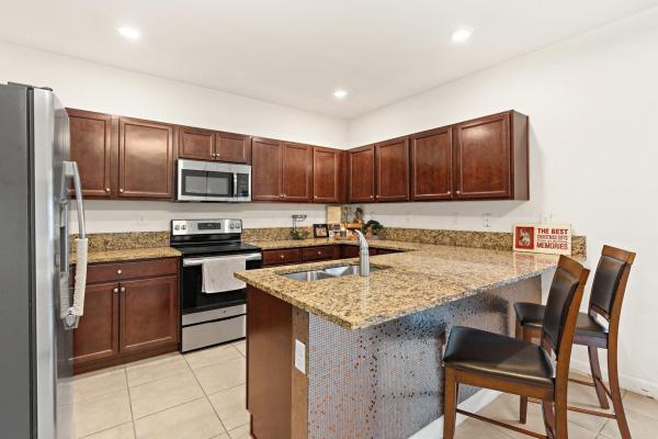 Bonterra, 9419 W 32nd Ln, Hialeah, Florida 33018, image 1