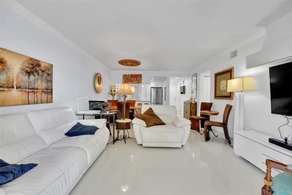 Mar-Len Gardens, 17090 NE 14th Ave #103, North Miami Beach, Florida 33162, image 1