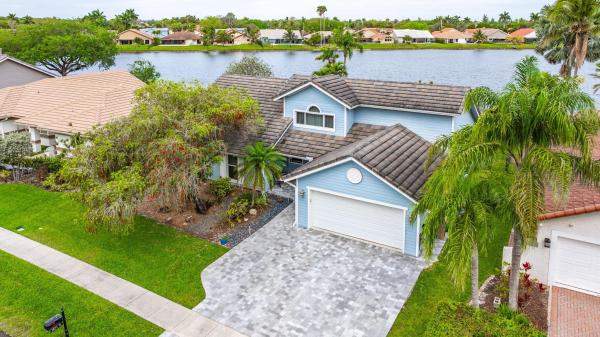 Oak Knoll Estates, 1671 E Oak Knoll Cir, Davie, Florida 33324, image 1