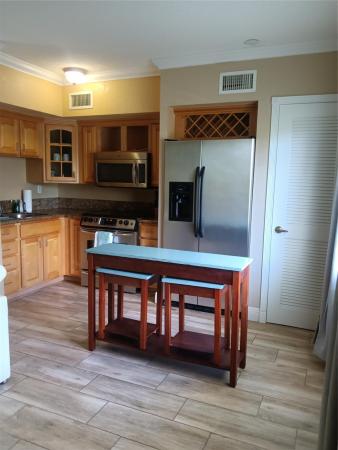 Gulfstream Of Las Olas, 924 SE 2nd #11, Fort Lauderdale, Florida 33301, image 1
