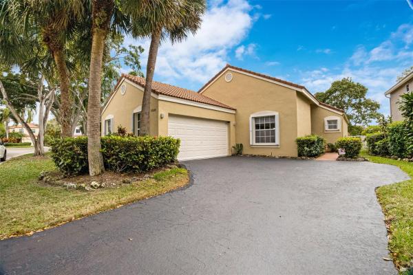 Bridgewater At Plantation, 10510 NW 11th Ct, Plantation, Florida 33322, image 1