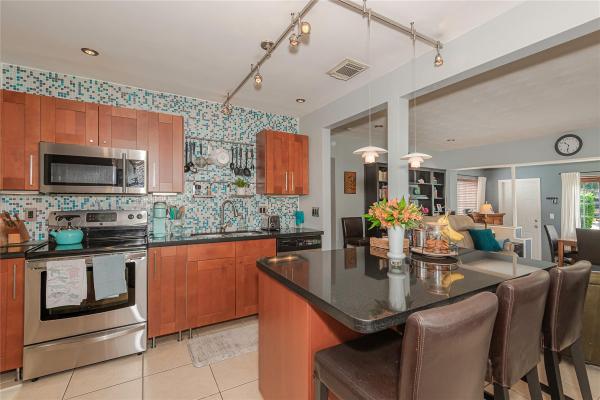 Hollywood Park, 2415 Thomas St, Hollywood, Florida 33020, image 1