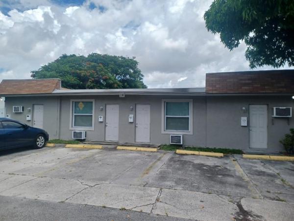 North Hollywood, 24 SW 13th St, Dania Beach, Florida 33004, image 1