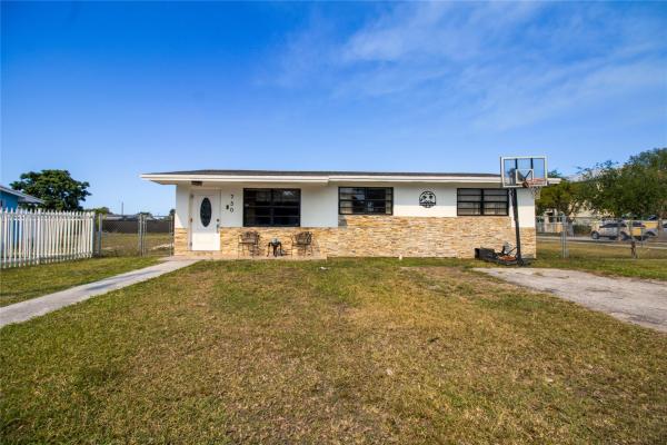 Marsh Estates, 750 NW 7th Ave, Florida City, Florida 33034, image 1