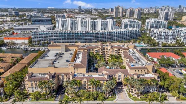 Alaqua, 3001 NE 185th St #111, Aventura, Florida 33180, image 1