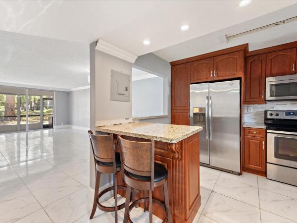 Hollybrook Golf & Tennis Club, 371 S Hollybrook Dr #102, Pembroke Pines, Florida 33025, image 1