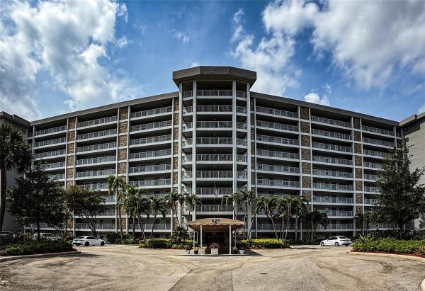 Palm-Aire Country Club 10, 625 Oaks Dr #101, Pompano Beach, Florida 33069, image 1