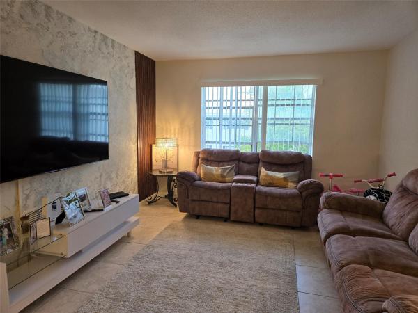 Golden Arrow, 299 SW 7th St #203, Boca Raton, Florida 33432, image 1