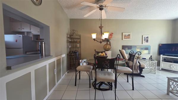 Biscayne Lake Gardens, 2880 NE 203rd St #7, Aventura, Florida 33180, image 3