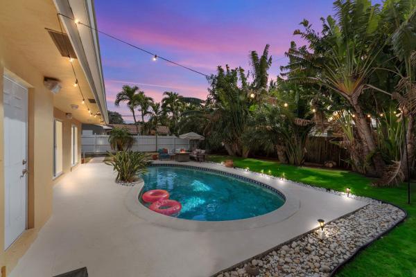 Imperial Point, 6531 NE 21st Rd, Fort Lauderdale, Florida 33308, image 1
