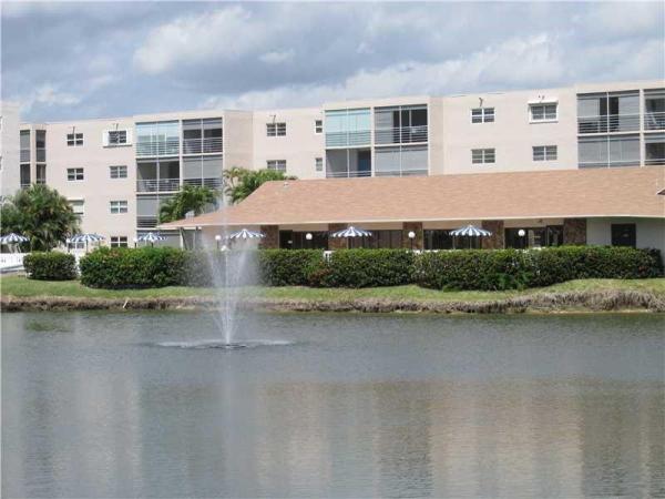 Meadowbrook Lakes, 325 SE 11th Ter #205, Dania Beach, Florida 33004, image 1