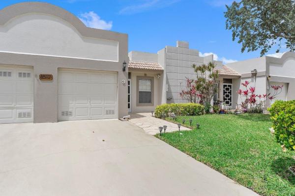 Town Villas At Moon Lake, 18771 Stewart Cir #3, Boca Raton, Florida 33496, image 1