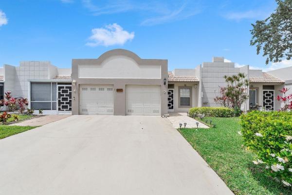 Town Villas At Moon Lake, 18771 Stewart Cir #3, Boca Raton, Florida 33496, image 2