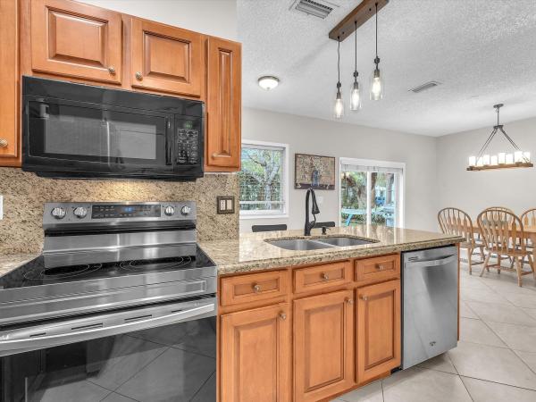 Lago Vista At Coconut Creek, 4776 Lago Vista Dr, Coconut Creek, Florida 33073, image 1