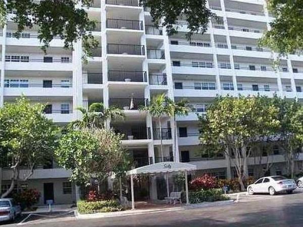 Oaks Lane At Palm-Aire, 605 Oaks Dr #809, Pompano Beach, Florida 33069, image 1