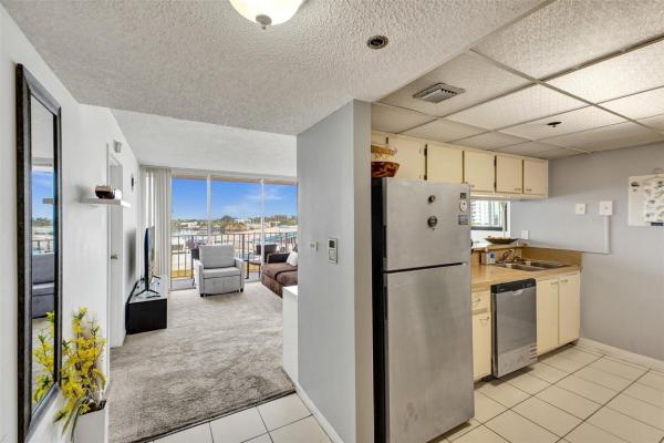 The Grandview Palace, 7601 E Treasure Dr #617, North Bay Village, Florida 33141, image 2