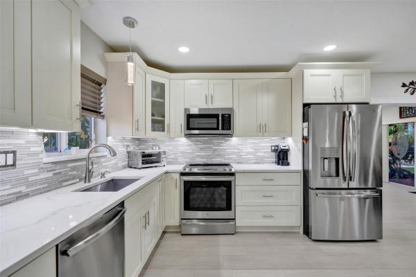 Pasadena Lakes, 2201 NW 83rd Ave, Pembroke Pines, Florida 33024, image 1