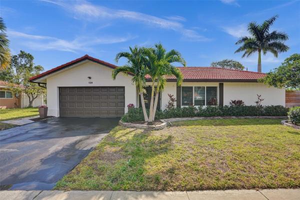 University Park Country Club Estates, 129 Winged Foot Ln, Boca Raton, Florida 33431, image 1