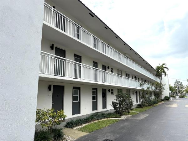 Kings Park Garden, 4025 N Federal Hwy #221B, Fort Lauderdale, Florida 33308, image 1