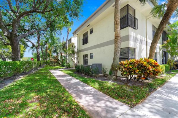 2860 Carambola Cir #2051, Pompano Beach, Florida 33066, image 1