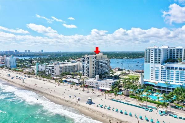 Crystal Tower, 322 Buchanan St #1407, Hollywood, Florida 33019, image 1