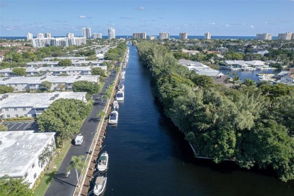 6371 Bay Club Dr #4, Fort Lauderdale, Florida 33308, image 1