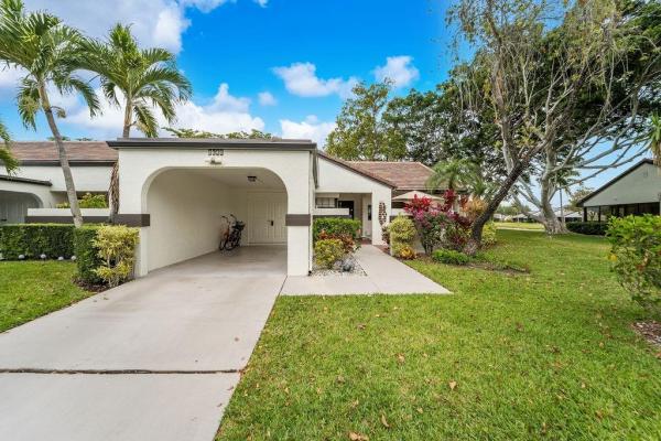 The Landings At Aberdeen, 5647 E Parkwalk Crk #5647, Boynton Beach, Florida 33472, image 1
