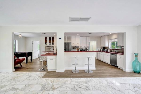 Hollywood Lakes, 851 Harrison St, Hollywood, Florida 33019, image 1