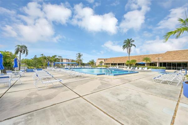 Sunrise Lakes 3, 9841 Sunrise Lakes Blvd #105, Sunrise, Florida 33322, image 2