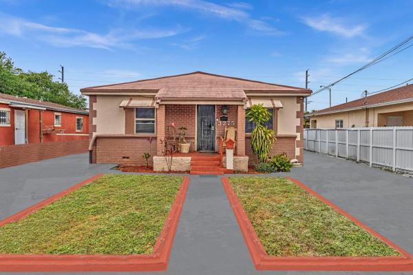 3275 NW 53rd St, Miami, Florida 33142, image 1