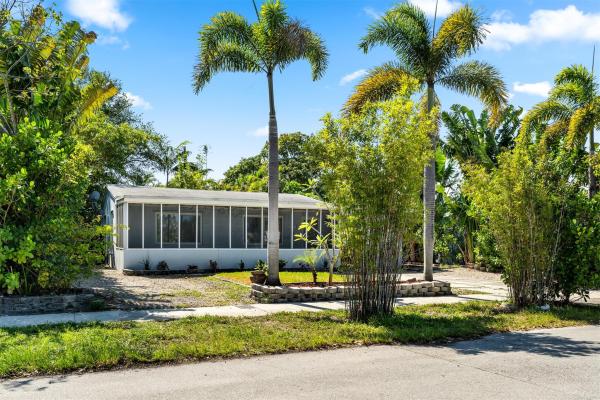 1413 SW 23rd Ave, Fort Lauderdale, Florida 33312, image 1