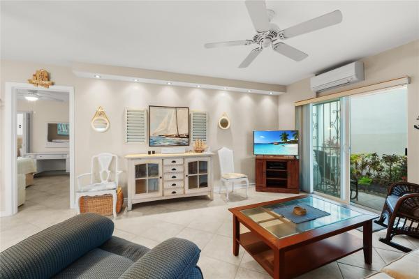 Sunshine Villa, 223 S Federal Hwy #22, Dania Beach, Florida 33004, image 1