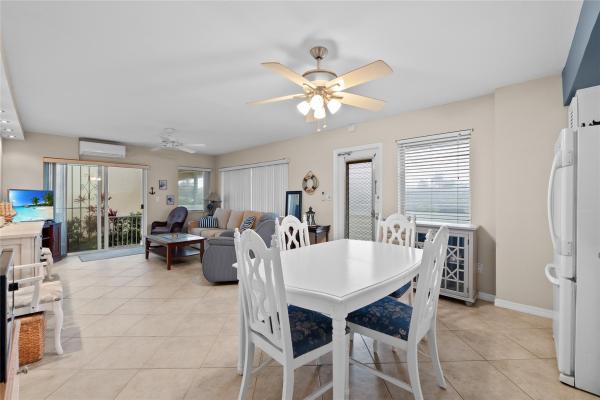 Sunshine Villa, 223 S Federal Hwy #22, Dania Beach, Florida 33004, image 2