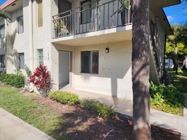 16243 Saddle Club Rd #104, Fort Lauderdale, Florida 33326, image 1
