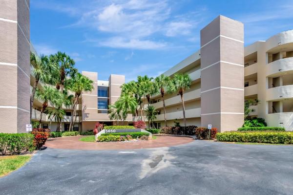 Camino Real Village, 5650 Camino Del Sol #104, Boca Raton, Florida 33433, image 1