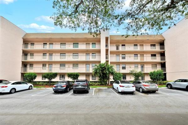 Sunrise Lakes 4, 2748 NW 104th Ave #303, Sunrise, Florida 33322, image 1