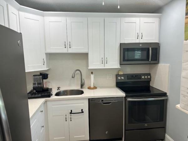 Oriole Gardens 3, 7410 NW 1st St #207, Margate, Florida 33063, image 1